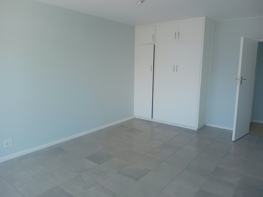 To Let 2 Bedroom Property for Rent in Strand Central Western Cape